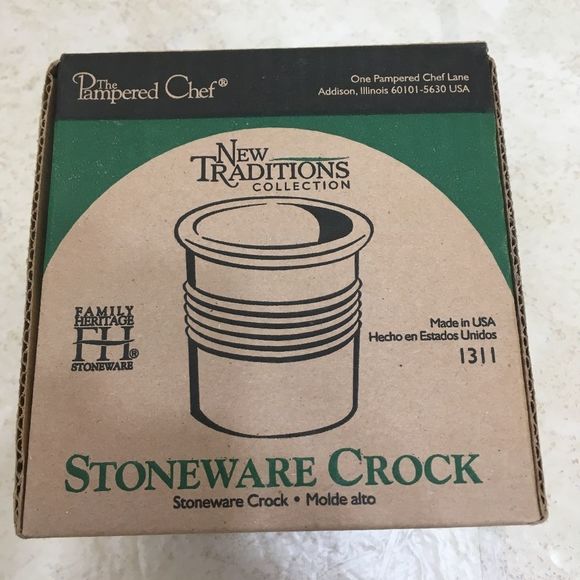 NEW IN BOX PAMPERED CHEF STONEWARE CROCK WITH INSERT IN YELLOW - Picture 7 of 7